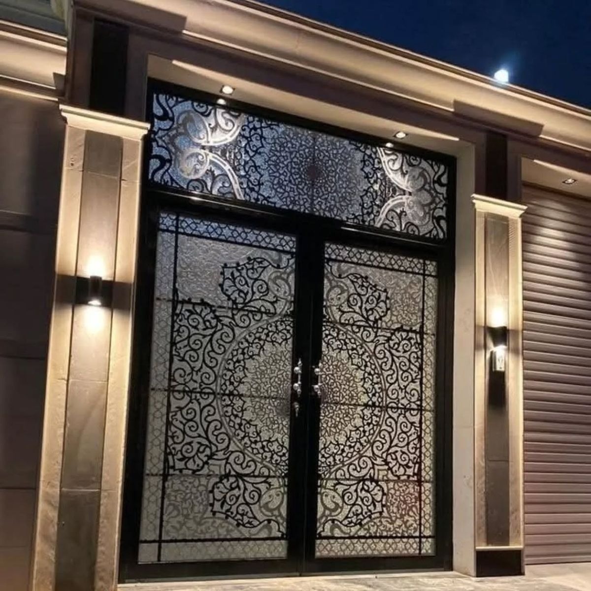 باب حديدي 8
